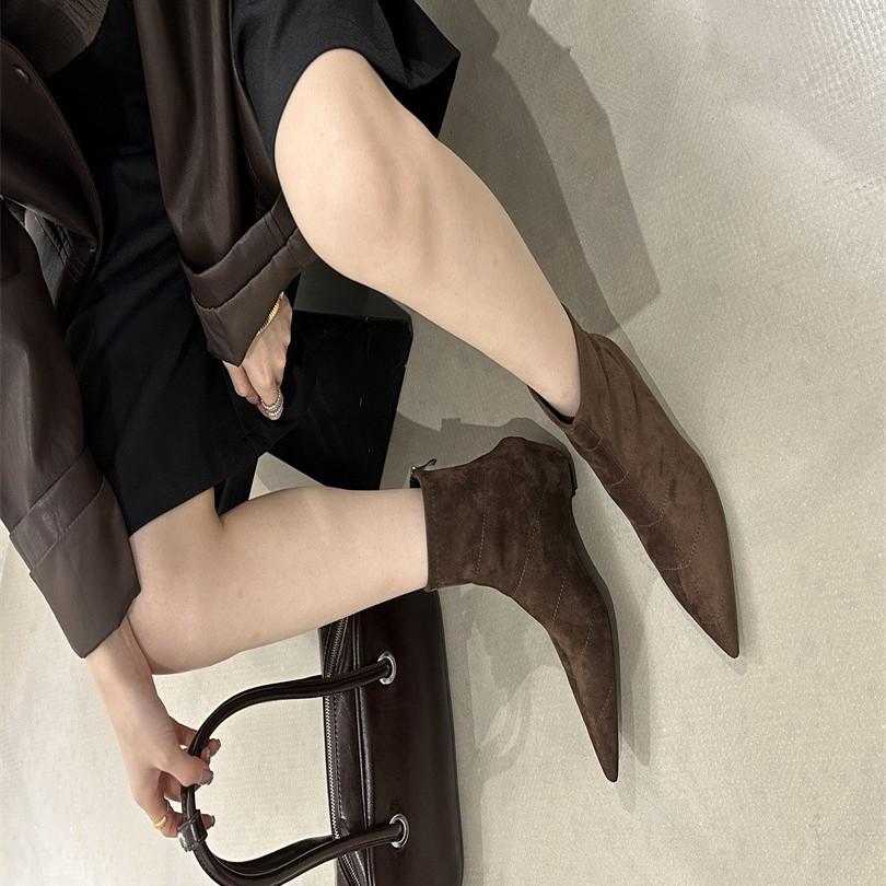 2025 nové podzimní a zimní špičaté boty s plochou podrážkou dámské semišové tenké boty všestranné elastické boty všestranné dámské kotníkové boty