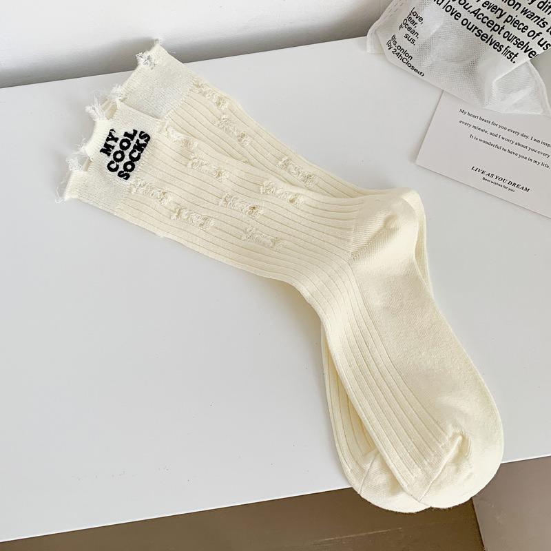 

Носки средней высоты с перфорацией, осенне-зимние влагопоглощающие и устойчивые к запаху длинные носки средней высоты, весенне-осенний стиль, однотонные для женщин 1 pair