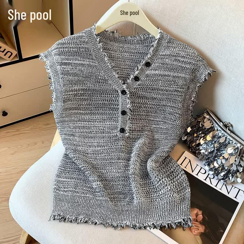 Women s V-Neck Sleeveless Knit Top One Size