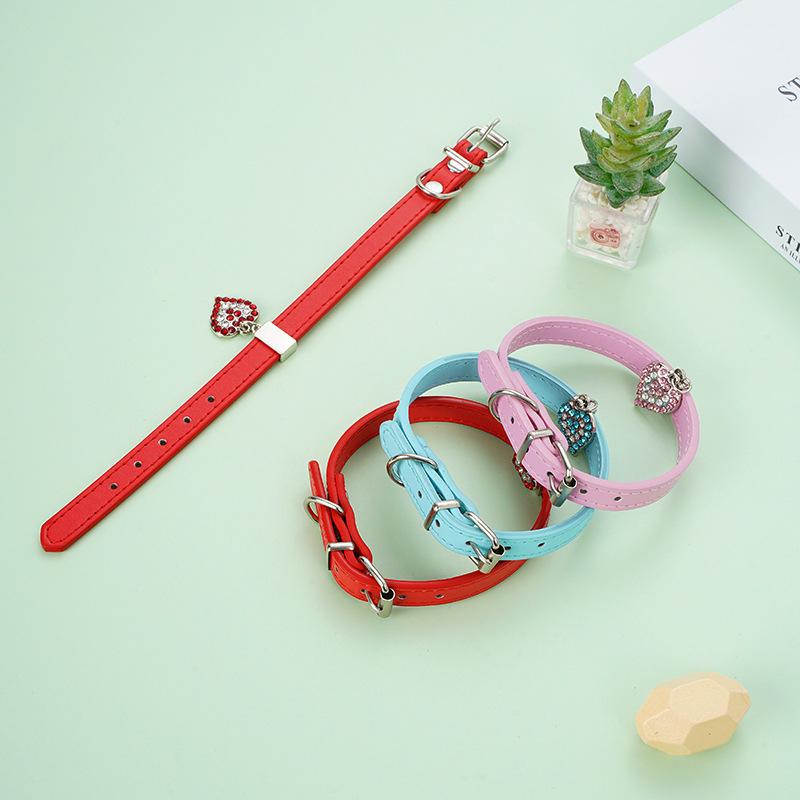 New Cute Pet Collar with Heart Pendant and Safety Buckle for Dogs and Cats
