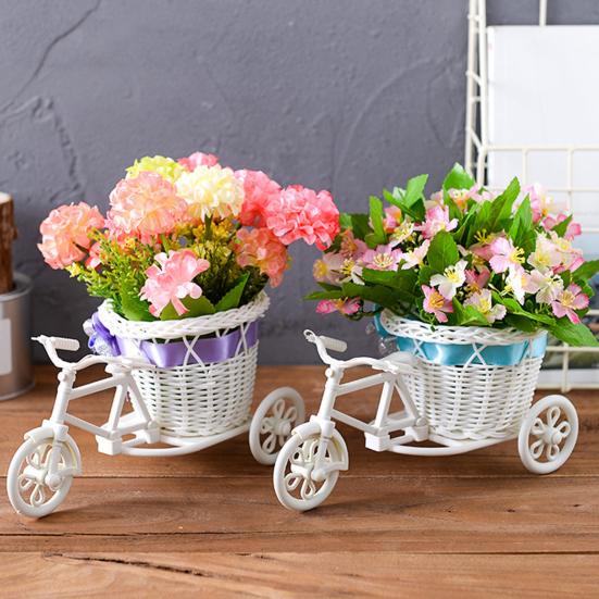 Tricycle Flower Basket Imitation Rattan Woven Decorative Candy Serving Basket Tricycle Planter Flower Holder for Floral Party Favors Home Wedding