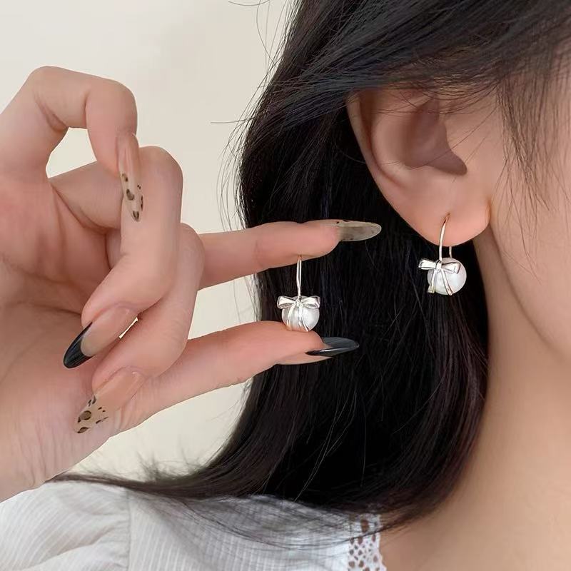 Женские нишевые серьги-бантики 1 pair