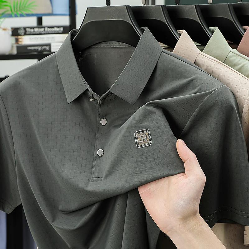 New Men's Business Casual Short Sleeved Shirt with Badge Solid Color Polo Shirt Fashionable Breathable Comfortable Versatile Top