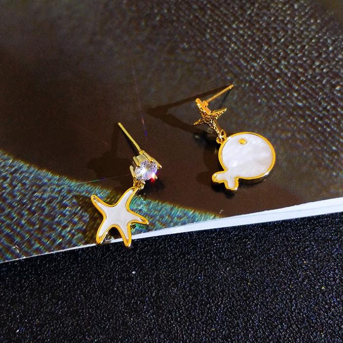 Cute Student Asymmetrical Earrings Simple Little Whale Face Thin Earrings Starfish Stud Earrings Women'S Earrings