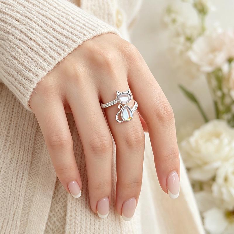 Moonstone Inlaid Lucky Cat Ring - Cute & Stylish Women's Design