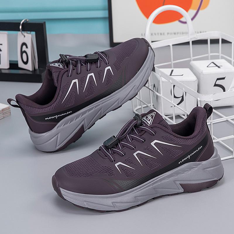 Autumn foot light walking shoes strong non-slip mother shoes couple casual sports shoes