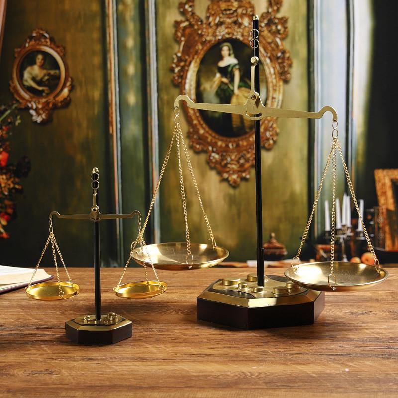 Scale Resin Retro Decoration For Photography Prop Gift For Party Graduation