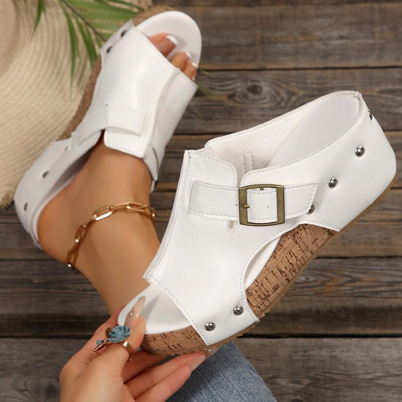 Fashion Punk Rivet Decoration Pu Strap Slip On Sandals Women Fashion Chunky Platform Wedge Heels Slippers Metal Buckle Decoration Slides