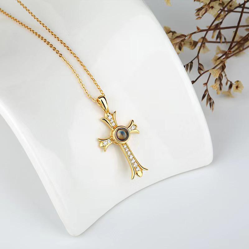 Multilingual Projection Necklace: Customizable Titanium Steel, Non-Fading, with Color Photo Engravings
