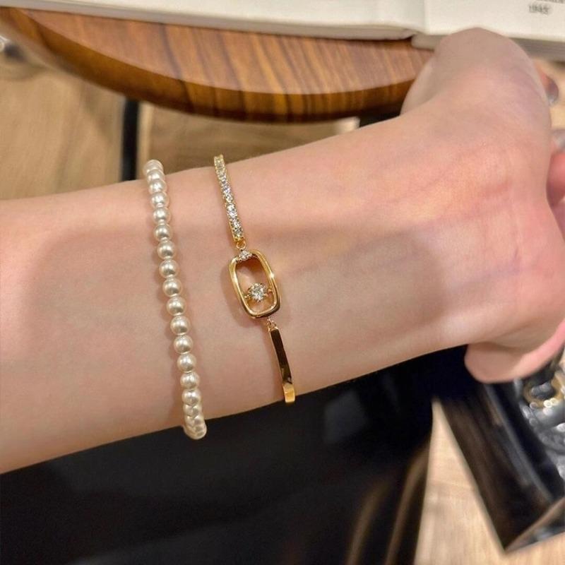 Retro Hollow Geometric New Style Exquisite and Fashionable Design Sense Niche and Simple Bracelet for Women