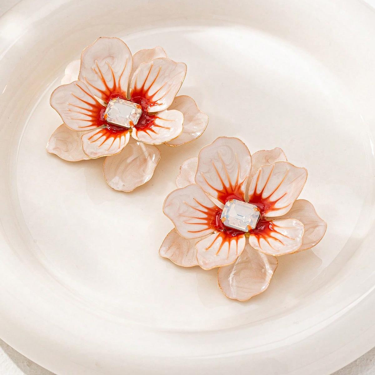 

Модные серьги-подвески для женщин