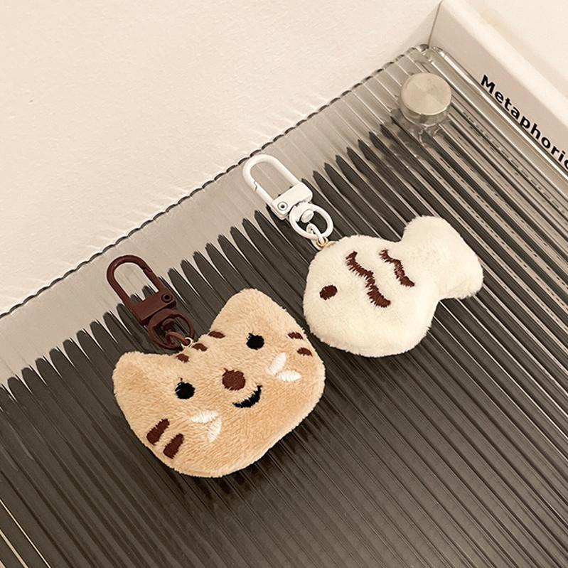 1/2pcs Cartoon Funny Cat Fish Keychains Couple Cute Kawaii Plush Toy Creative Little Kitten Doll Key Rings Bag Hanger Decoration