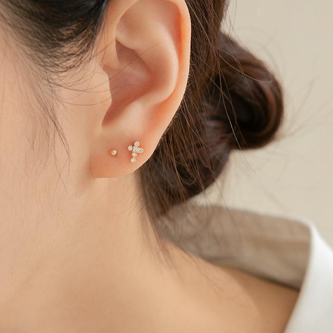 Lunne 14K Cross Cue Piercing (14K Gold) (Bar Thickness 1Mm) #Pib14