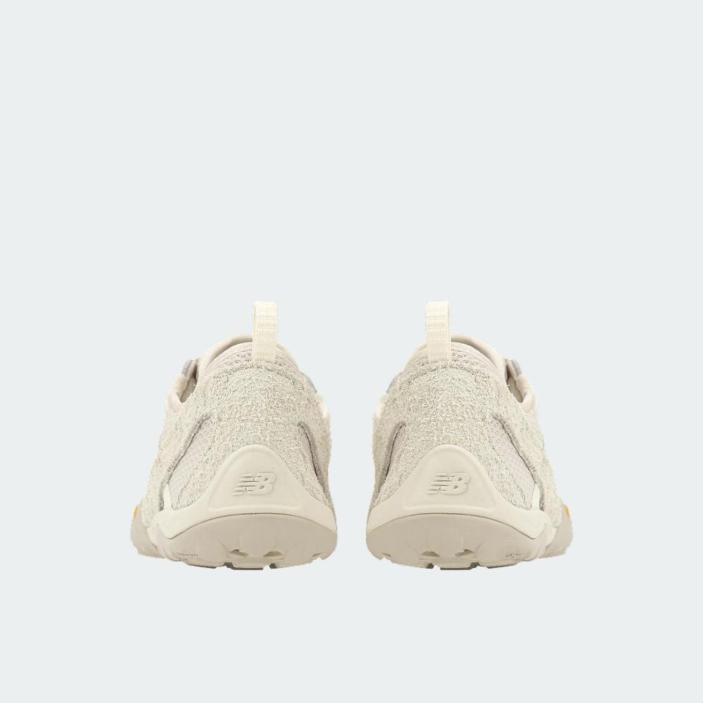 New Balance Minimus MT10O Beige MT10OAA