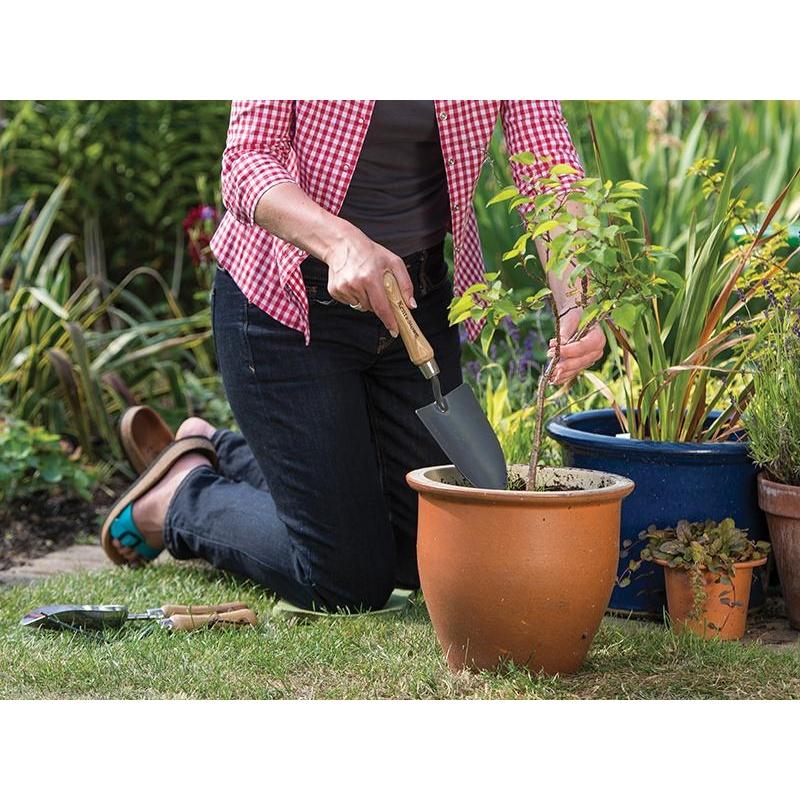 Kent & Stowe Hand Trowel, Fsc