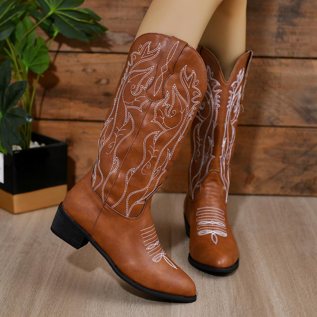 Medium tube large size women's boots autumn and winter new European and American thick heel pointed embroidery sleeve knight boots