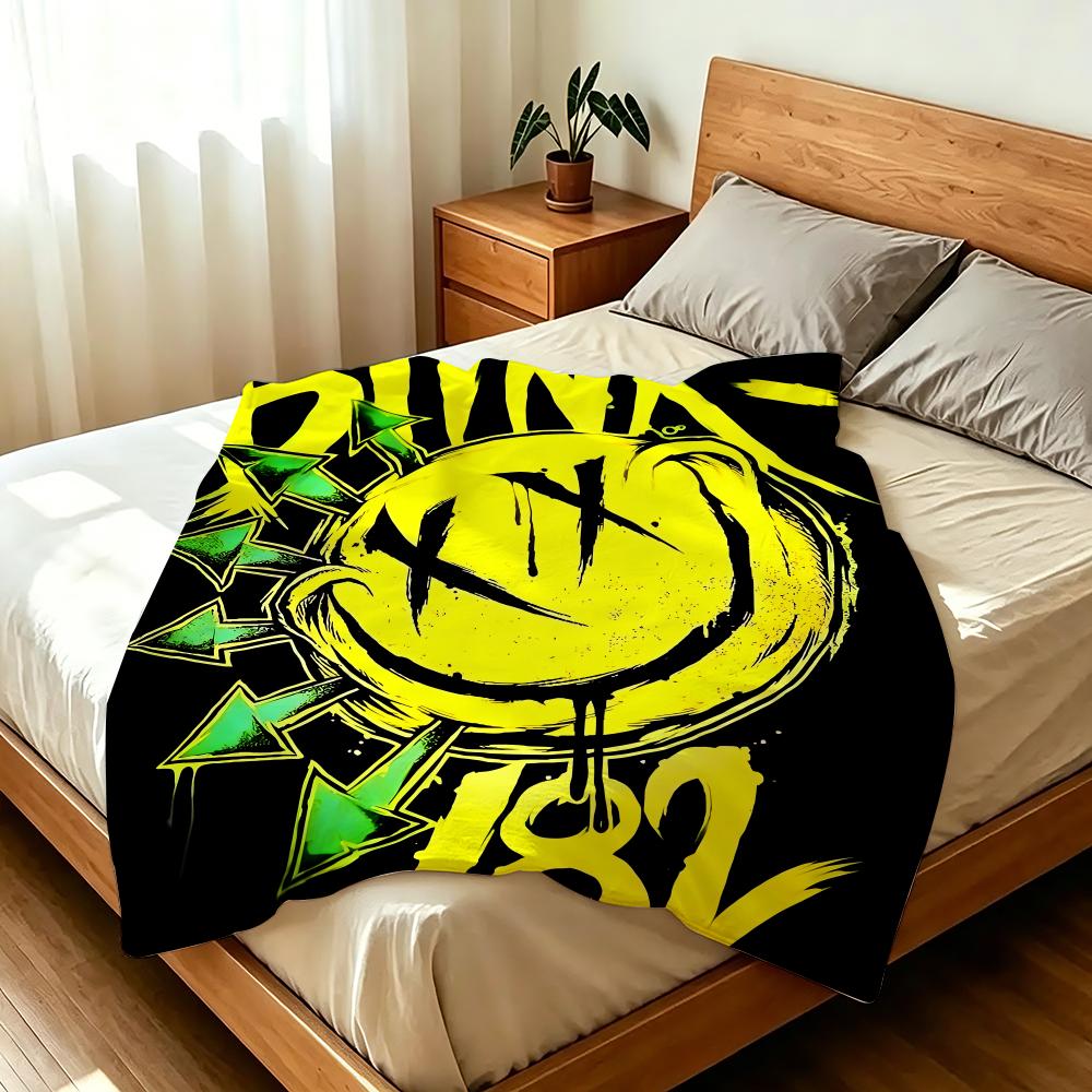 Band Blink 182 Throw 240g Flannel Blanket Lightweight Soft Skin-friendly Summer Thin Throw Blanket