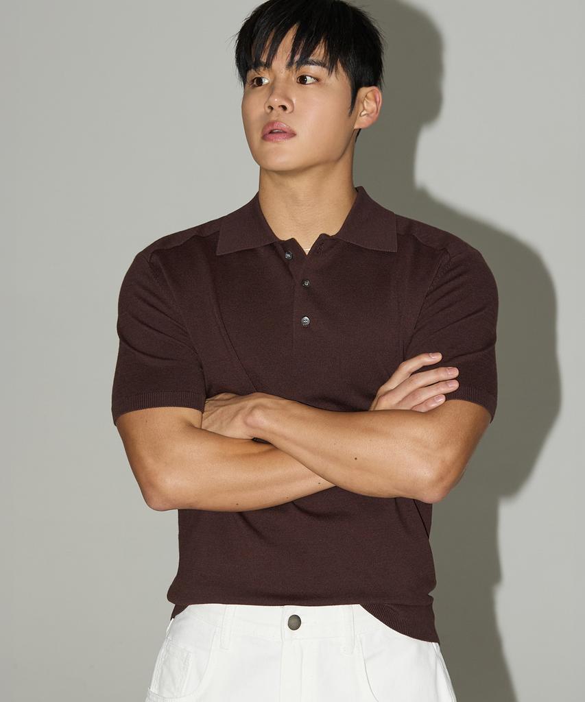Michikoleondeonseupocheu Shoulder Line Muscle Fit Collar Knit Brown
