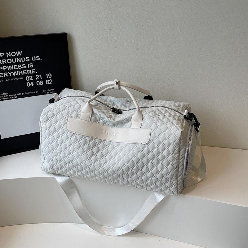 Stylish Plaid Gym Bag with Shoe Compartment: Large Capacity & Dry/Wet Separation for Business Travel