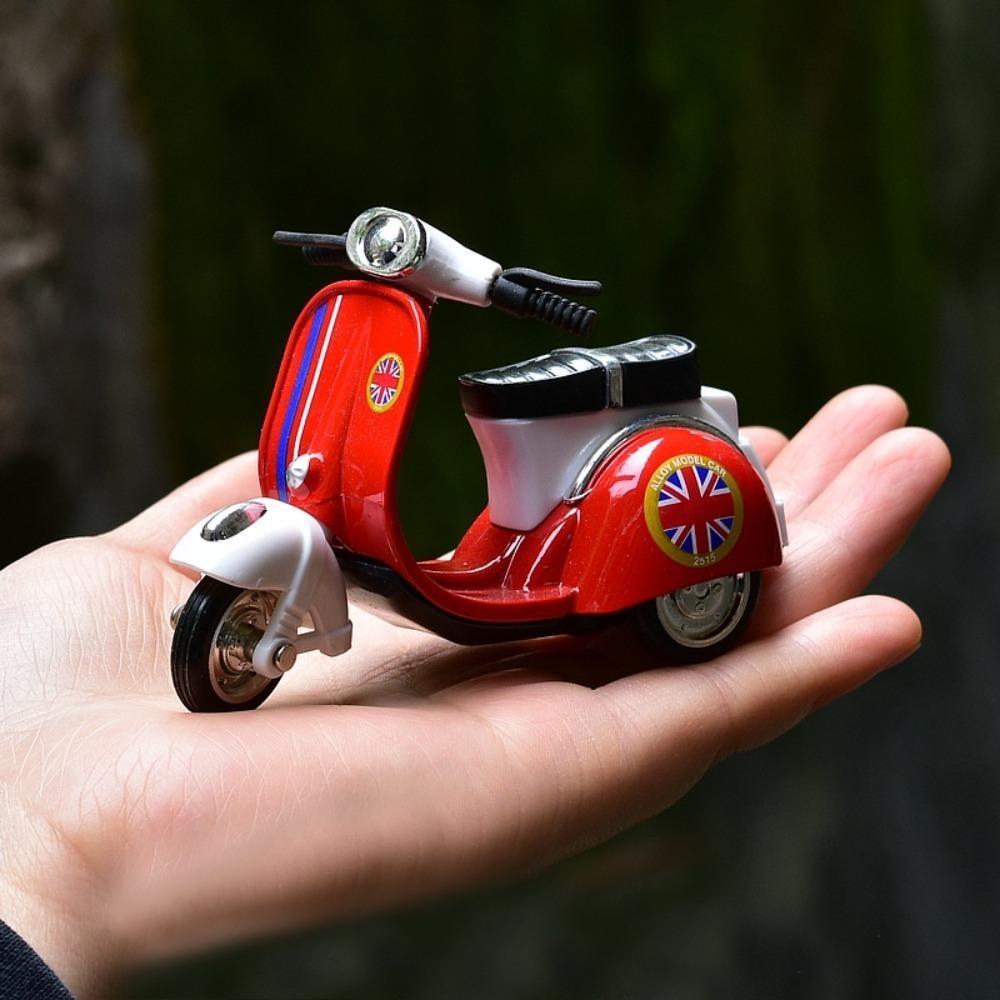 1:43 Pullback Car Retro Style Three Wheeled Vehicle Model Gift Cake Decoration