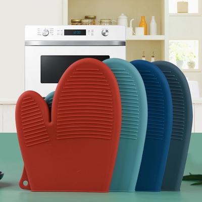 Kitchen Heat-Resistant Silicone Gloves Thickened Heat-Insulating Gloves Anti-Slip Heat Insulation Gloves Kitchen Accessories