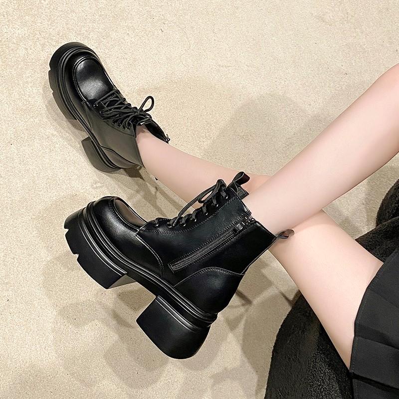 Fashion Small and Taller Women 2025 New Explosive Platform Autumn and Winter Retro Lace-up Booties High-top British Style