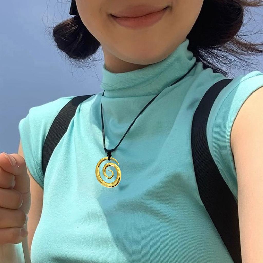 Adjustable Length Sturdy Metal Pendant Necklace Featuring Spirals Pattern Accessory for Trendy Autumn Winter Outfits