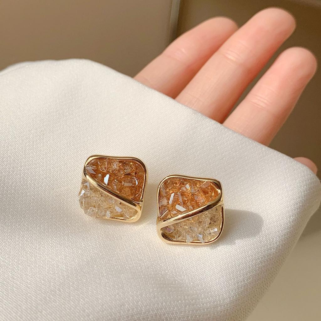 Silver needle contrasting color crystal square earrings fashionable small stud earrings light luxury high sense Mori new earrings women