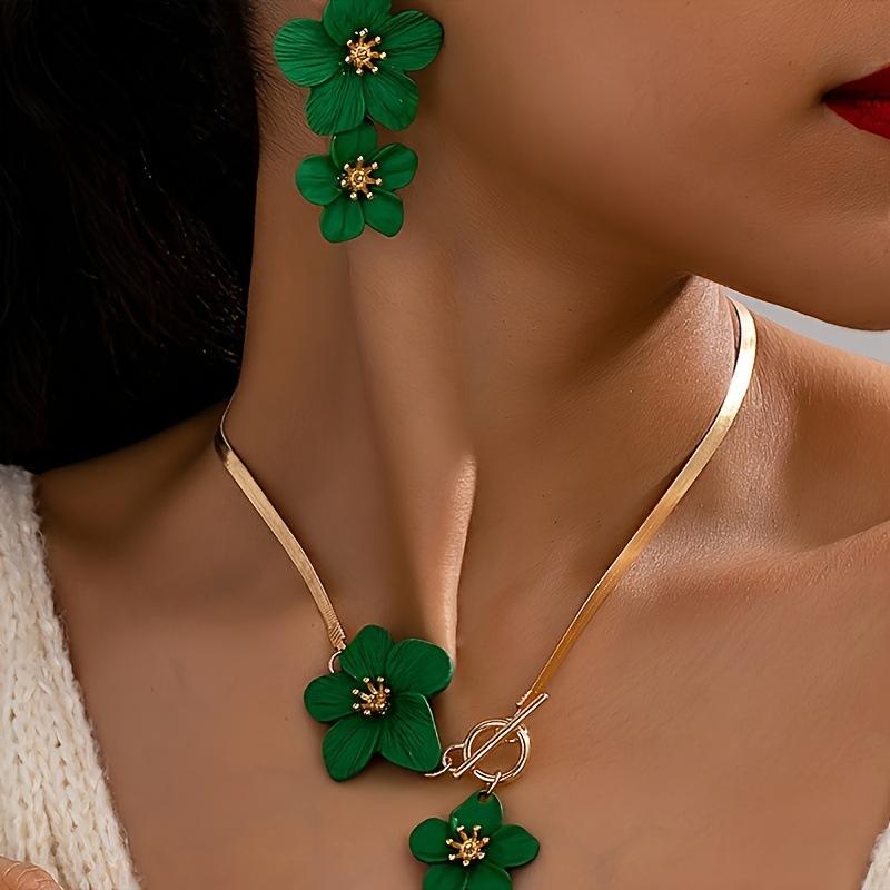 Stylish and elegant alloy flower pendant necklace earrings set women's atmosphere high sense fashion versatile