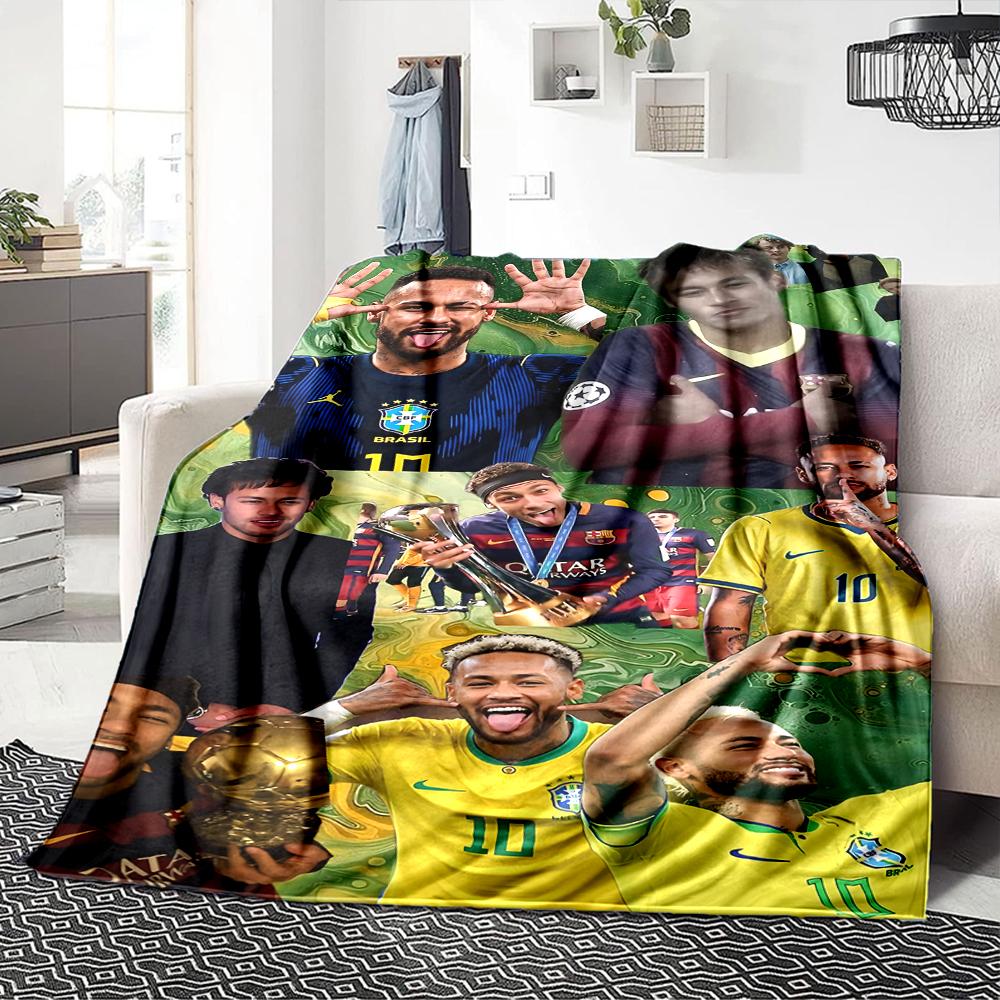 Atmungsaktive und warme Flanelldecke mit Aufdruck einer brasilianischen Fußballlegende, ein stilvolles Geschenk für Zuhause, geeignet für Zuhause, Büro und als Tagesdecke. 15a133
