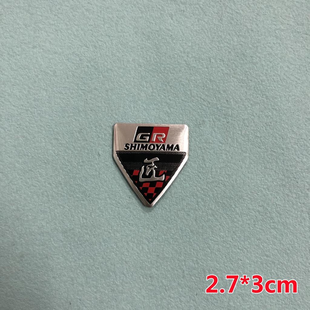 Toyota GAZOO Racing Metallaufkleber-Set: Lenkrad-, Seiten- und Dekorationsaufkleber mit GR-Logo