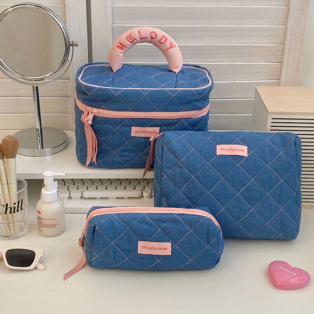 Plaid Quilted Large Capacity Makeup Bag - Soft, Portable Handbag for Students