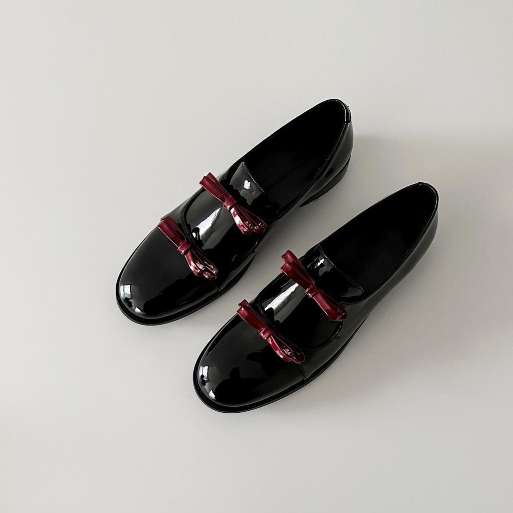 Damenschuhe Schmetterlingsschleife Flache Mündung Kleine Lederschuhe Damen Frühling Flachsohlige Slipper Britische Retro Einzelne Schuhe