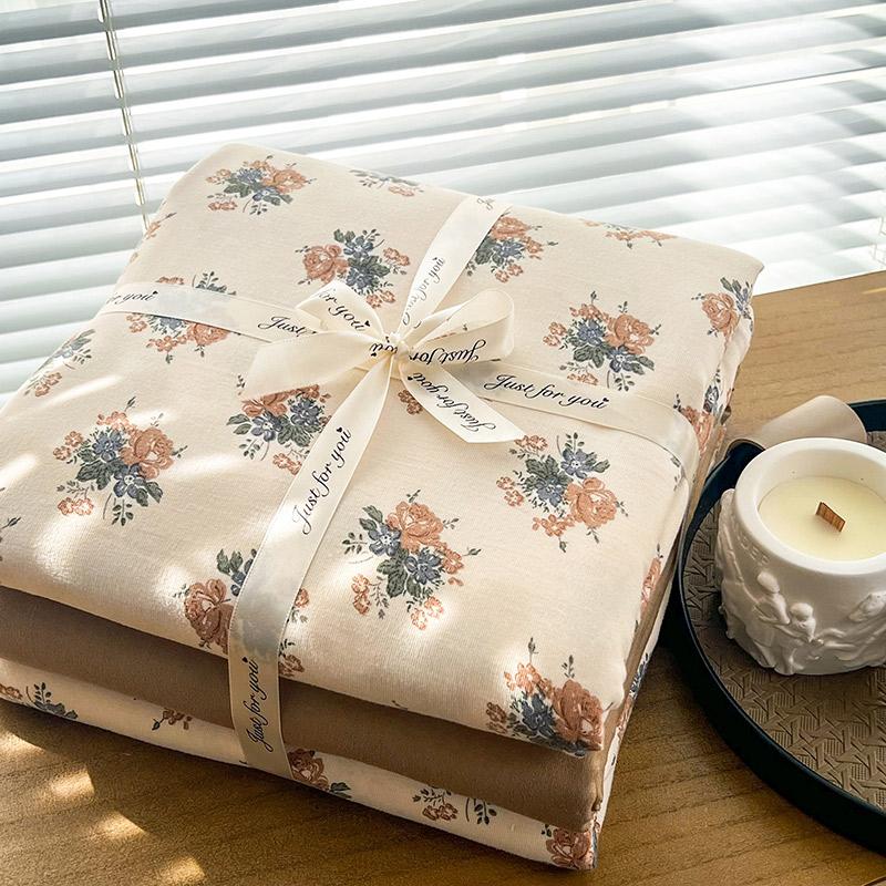 Ins Floral Print Bedding Set Knitted Cotton Flat Sheet Set Four Pieces Duvet Cover Double Layer-yarn 4Pcs Lovely Fitted Sheet