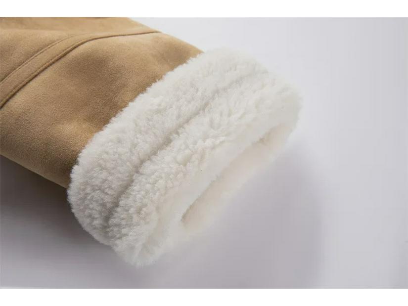 Dámský oboustranný zimní kabát z khaki sametu a jehněčí vlny