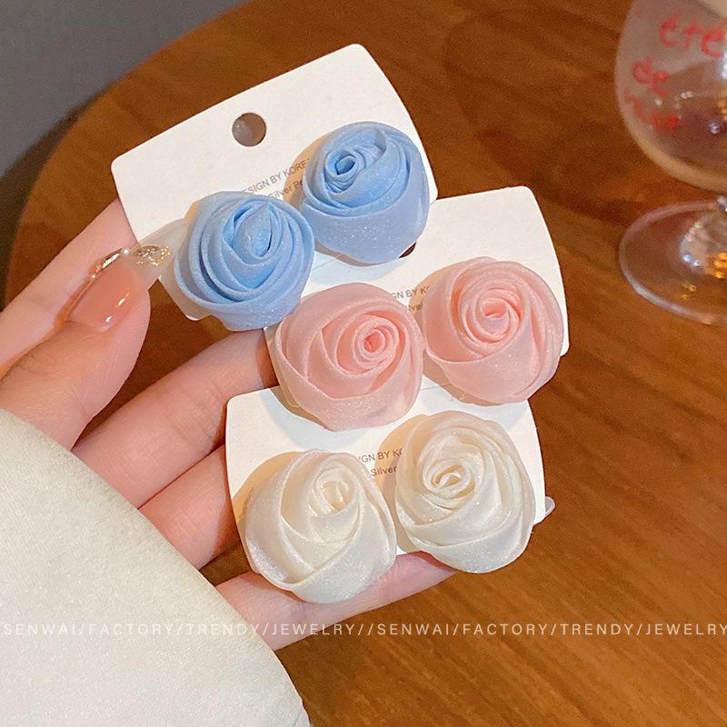 Super fairy rose flower earrings women's new holiday atmosphere versatile earrings fashion temperament earrings
