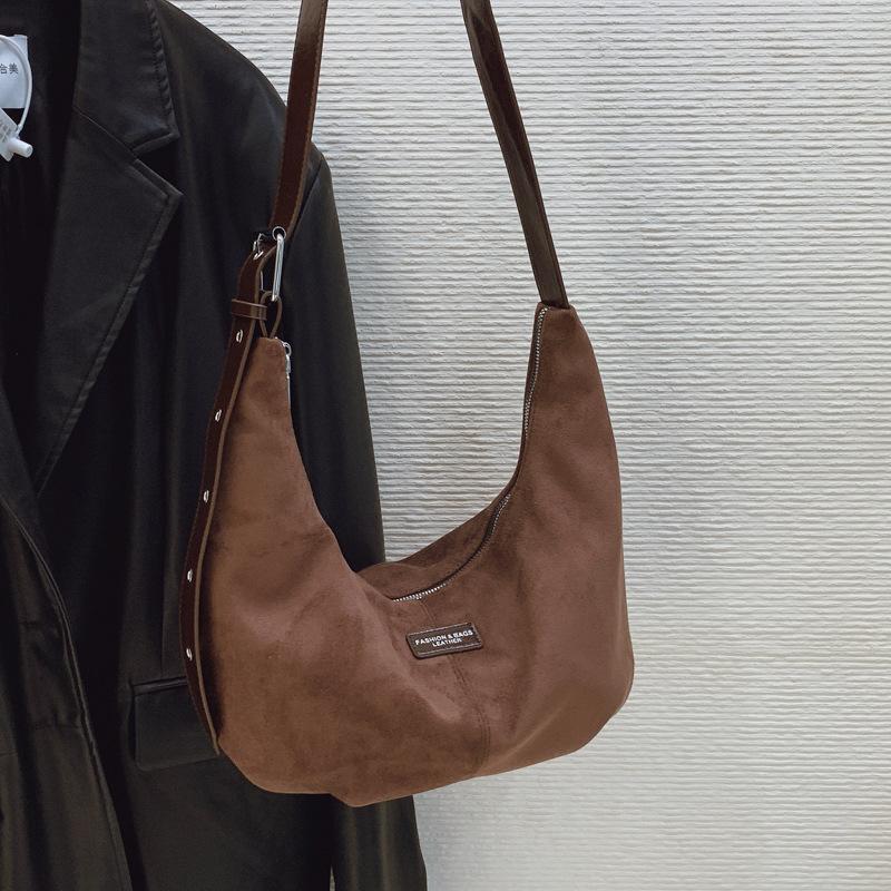 Suede bag women's large capacity 2025 new autumn and winter casual retro shoulder messenger bag commuter dumpling bag