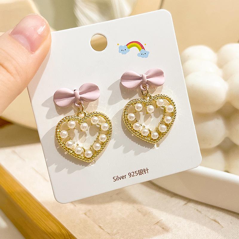 Cute Bear Earrings, Asymmetrical Cartoon Stud Earrings, Beautiful Girl Love Fun Earrings
