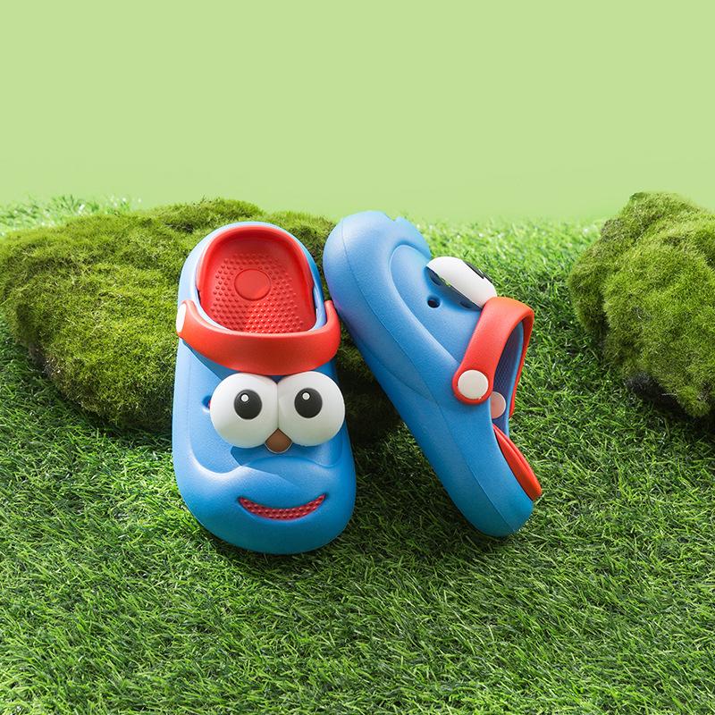 EVA Children's Slippers Boys and Girls Cute Big Eyes Cartoon  Medium Older Children Wear Soft-soled Cool Slippers