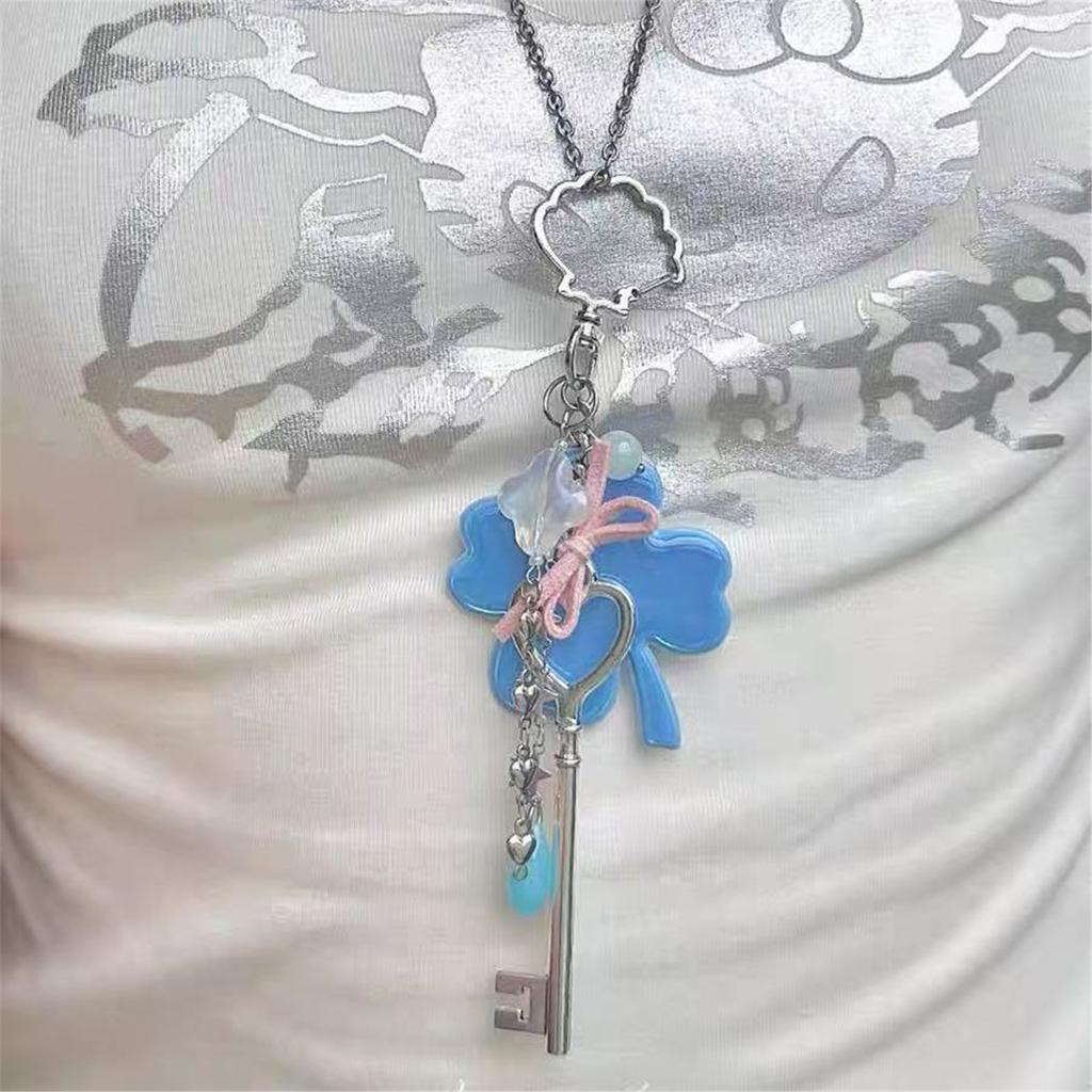 Stylish Four Leaf Clover & Musical Note Charm Keychain for Keys Bags or Backpacks Durable Alloy Resin Accessory