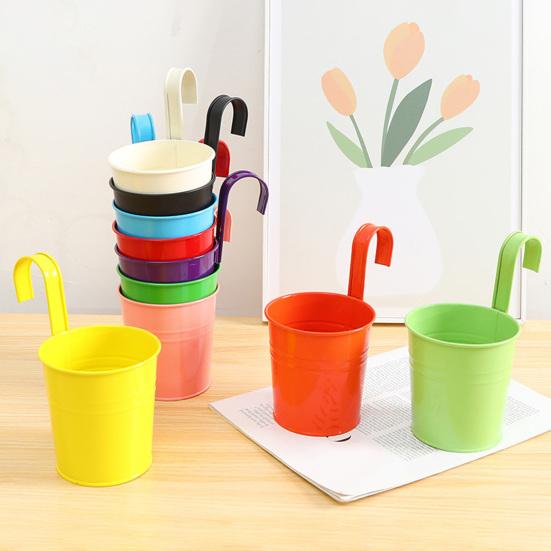 Metal Hanging Planter Flower Pot with Drain Hole Detachable Hook Railing Plant Pot for Balcony Garden Fence