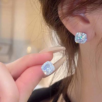 Klassische quadratische Zirkon-Ohrringe für Damen Glänzende luxuriöse Strass-Ohrringe Täglicher Schmuck Geschenk für Freundin