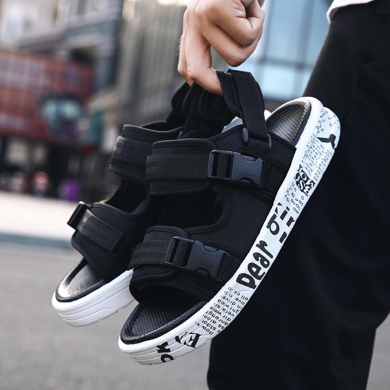 

Мужские сандалии лето новые повседневные плоские туфли шлепанцы мягкая подошва нескользящие мужские туфли удобные легкие пляжные сандалии мужские 46