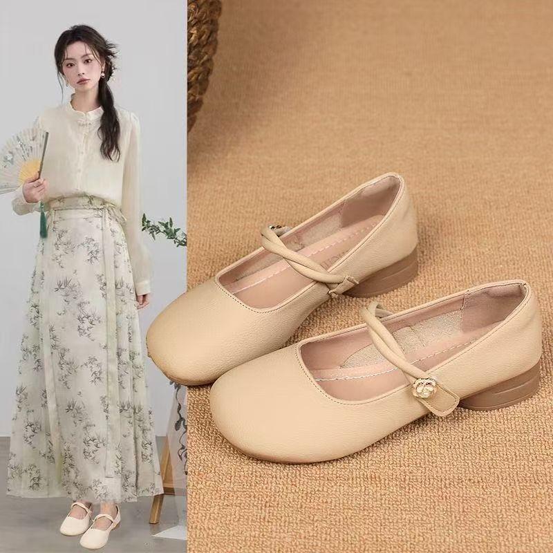 With skirt single shoes women's spring and summer Chinese shallow mouth retro round head versatile Mary Jane shoes tide