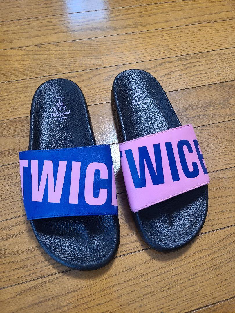 

[USED] TWICE shower sandals