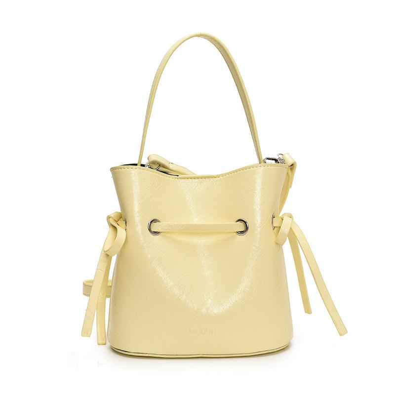 Premium Handbag Women's Bag New Niche Versatile Simple Retro Trendy Shoulder Messenger Bag