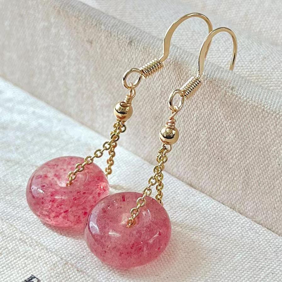 Retro Natural Pigeon Blood Red Strawberry Crystal Safety Buckle Earrings