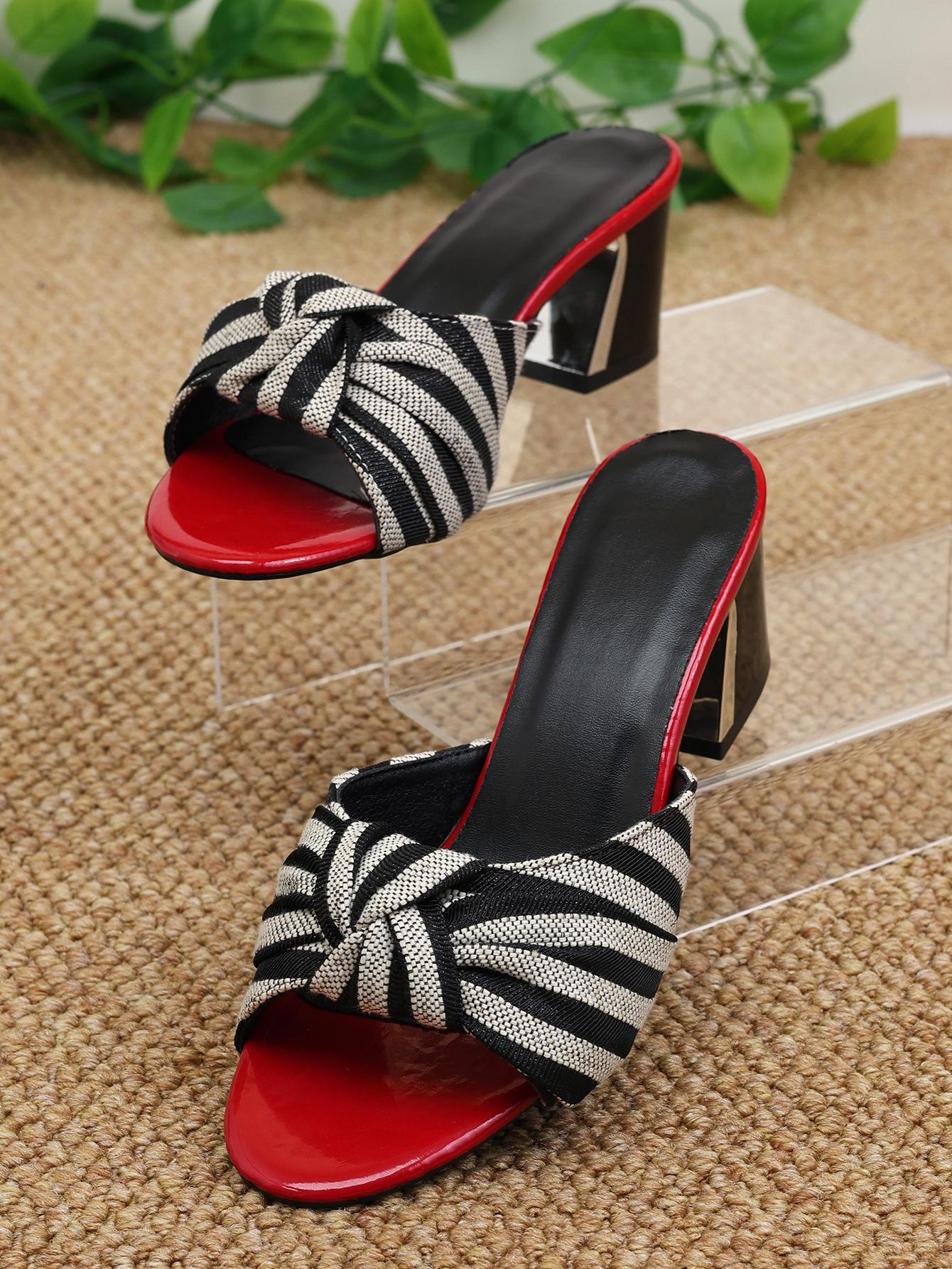 

Independent station slippers women s summer new large size Korean version thick heel high heel fairy style fashion bow large size slippers 35 чёрный