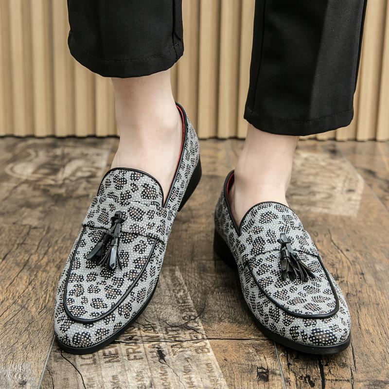 Fashion Handmade Male Business Footwear Men Shiny Mens Slip on Office Shoes Men's Flats Mens Loafers PU Leather Fashion Coiffeur Shoes