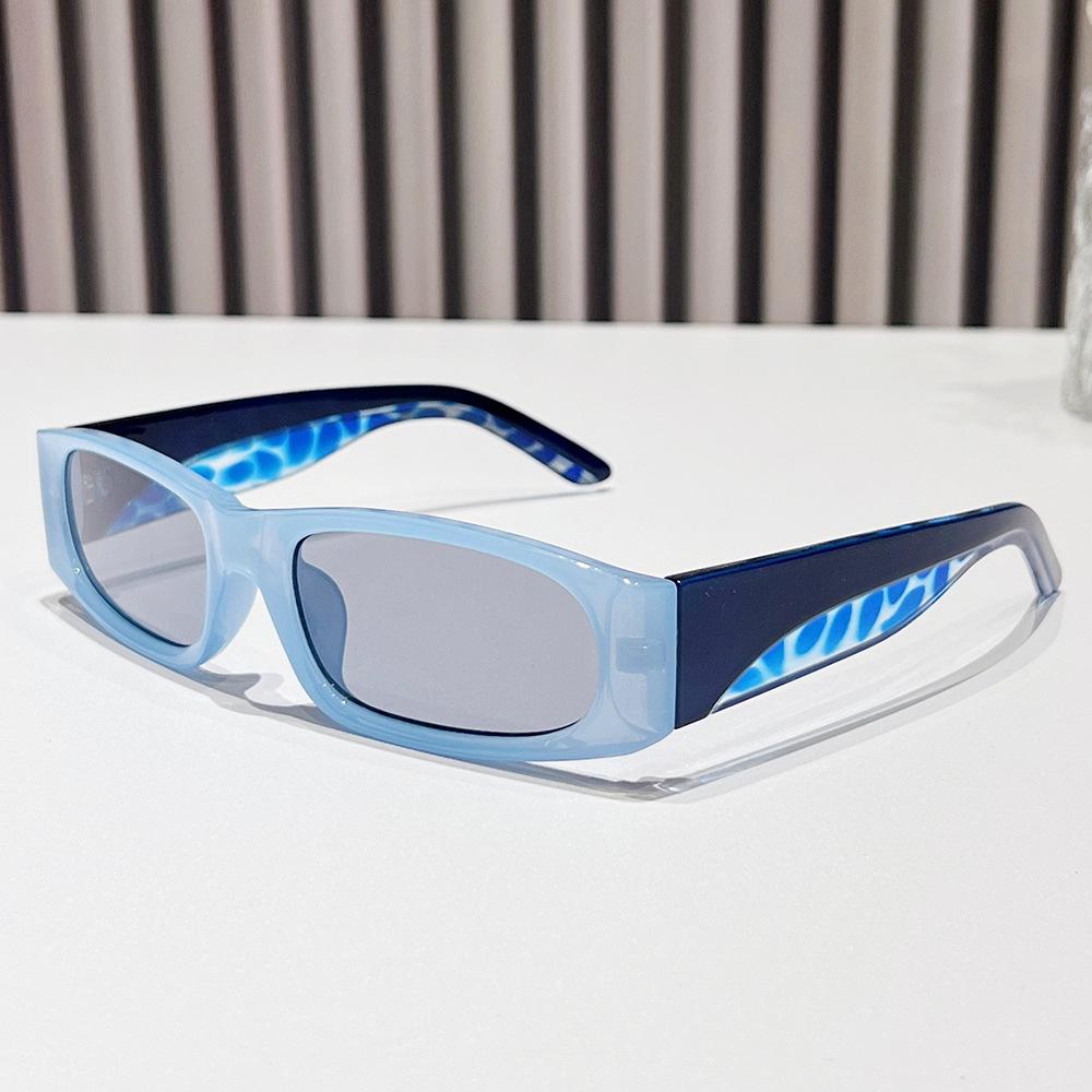 2024 New Retro Black Frame Square Personalized Fashion Trendy Luxury Vintage Uv400 Protection Sunglasses Women